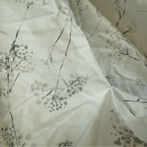 Northern nights split king fitted sheet gray white design